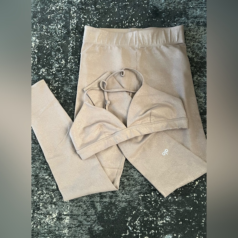 ALO Yoga Shimmering Tan Activewear Set